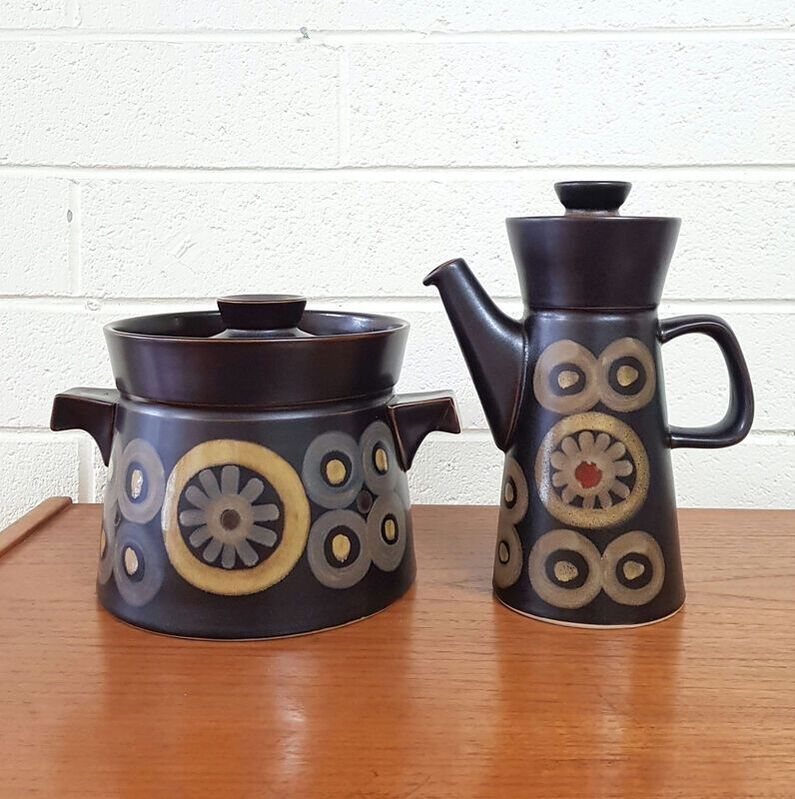 Denby Arabesque, England c.1970 : Casserole Dish & Coffee Pot 