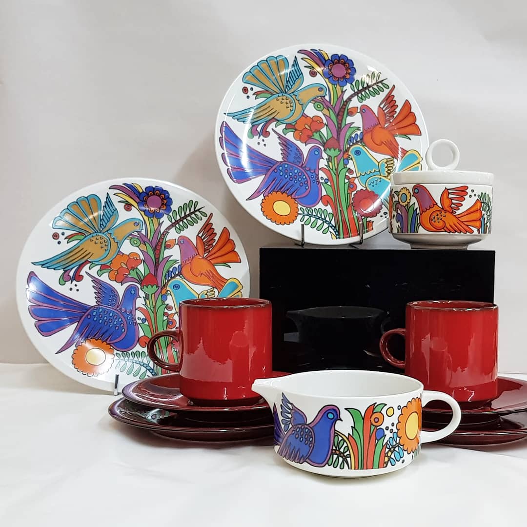 Villeroy & Boch Acapulco - plates, sugar bowl, milk jug. Villeroy & Boch Granada - cups with saucer & plates