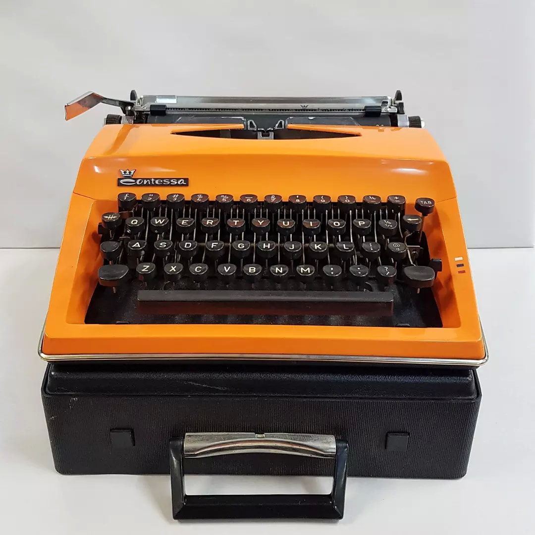 Adler Contessa Typewriter c.1960