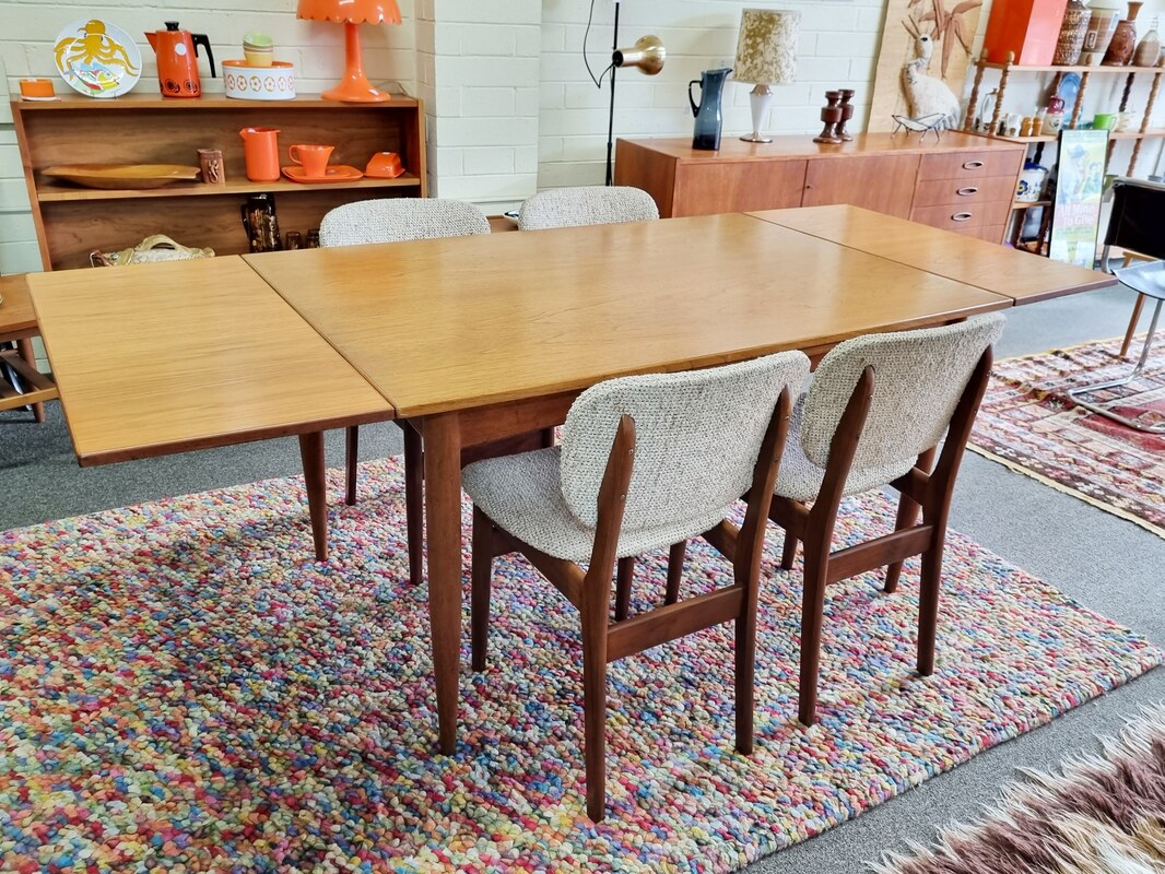 Mid Century Teak Extension Table c.1960 // Mid Century Dining Chairs with Original Wool Berber Upholstery c.1960