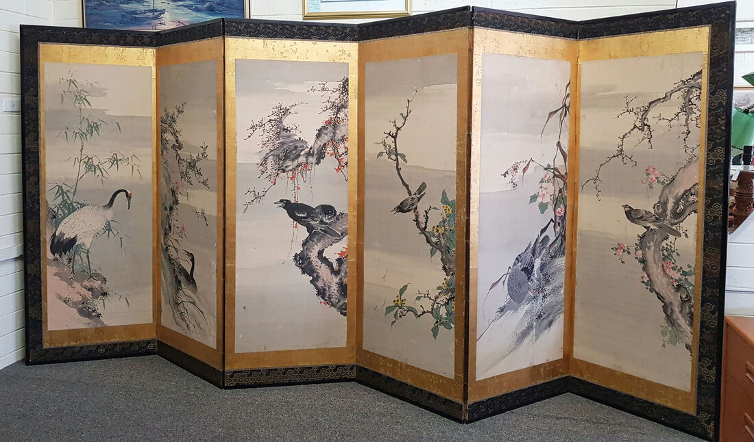 Antique Japanese 6 Panel Folding Screen, Meiji Period c.1868-1912. Bird motif panels are hand painted on paper, boarder with gold leaf & silk material in a lacquered timber frame. 1.7m tall x 3.65m long