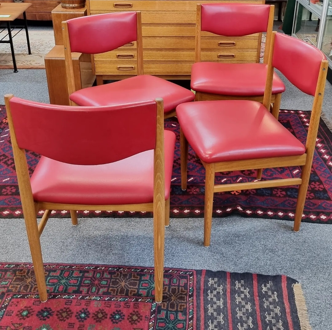 Mid Century Dining Chairs by Parker Furniture (Aus.) c.1960